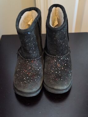 Emu Kids Black Suede Boots with Colorful Paint Speckles